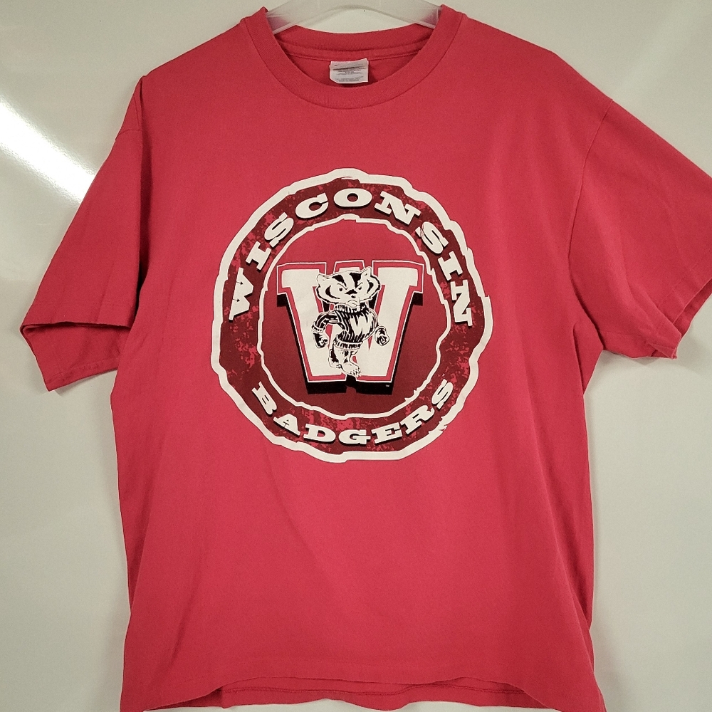 Y2K Wisconsin Badgers Hanes Heavyweight Vintage Red men's Large T-Shirt